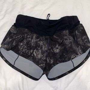 Lululemon Run: Speed Short black & grey size 2